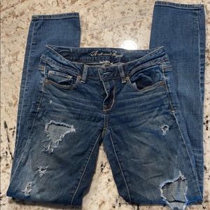 Distressed American Eagle Skinny’s